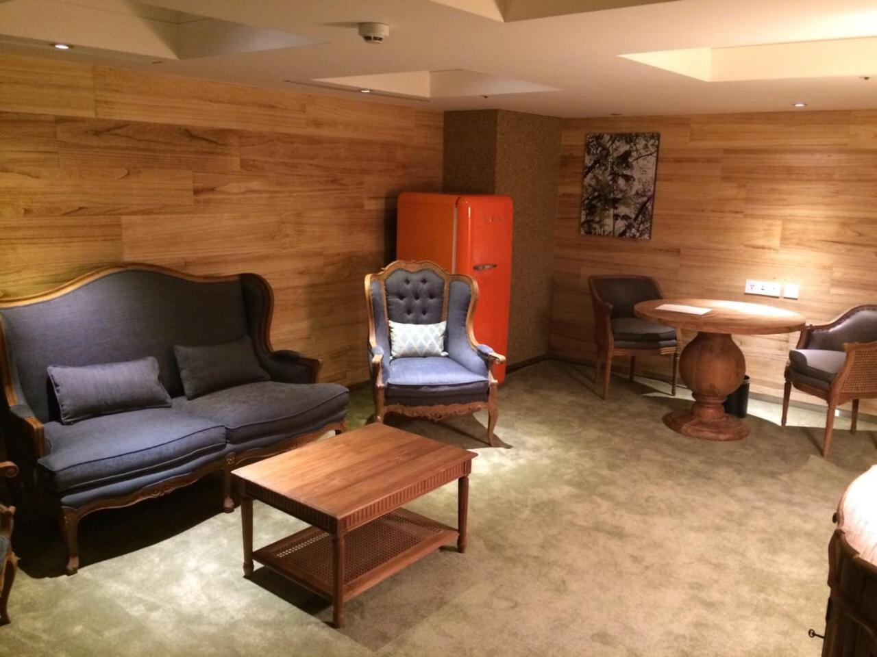 Inhouse Hotel Taichung Værelse billede