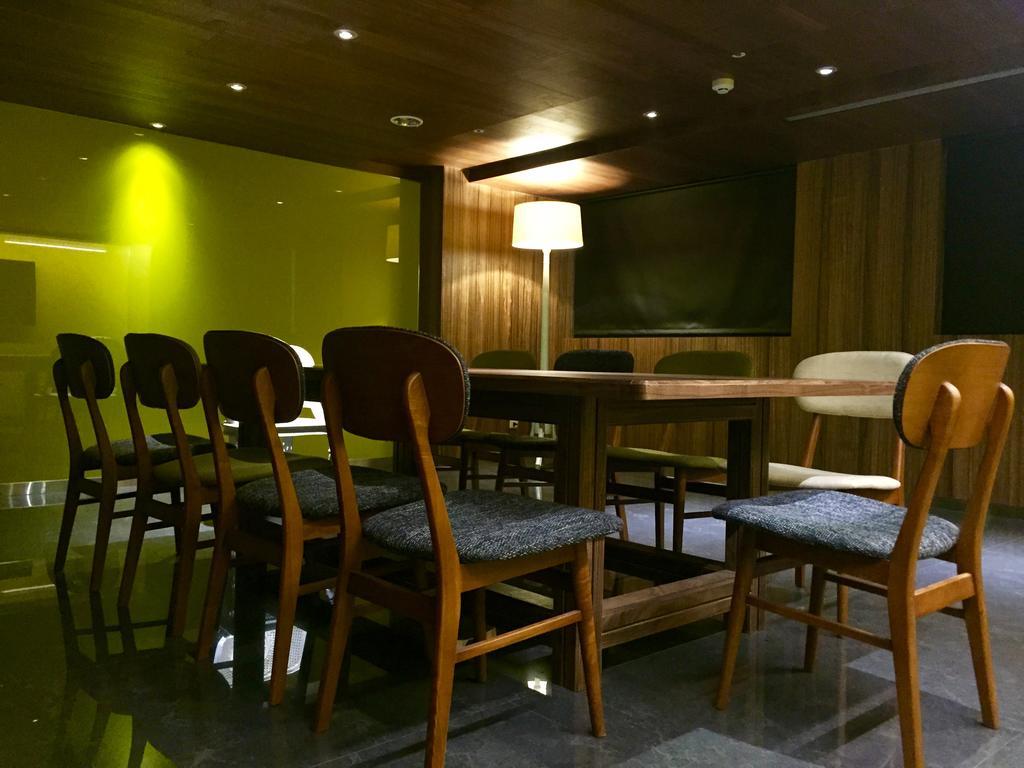 Inhouse Hotel Taichung Eksteriør billede