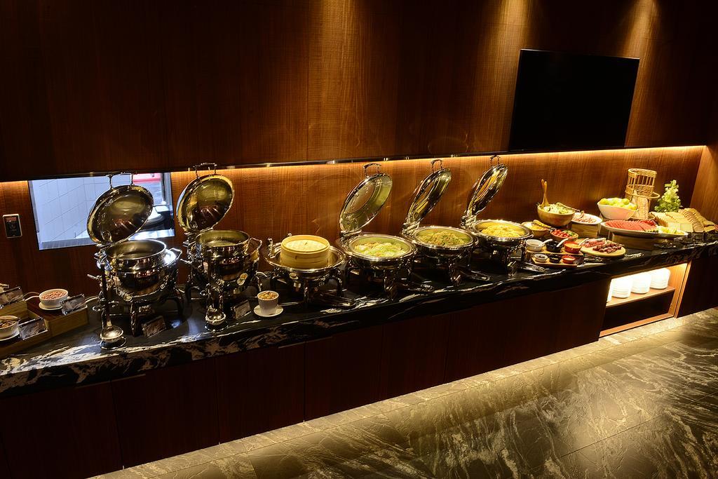 Inhouse Hotel Taichung Eksteriør billede