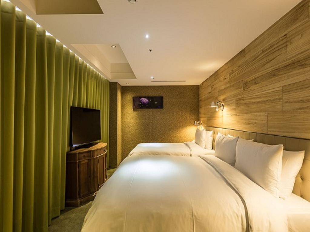 Inhouse Hotel Taichung Eksteriør billede