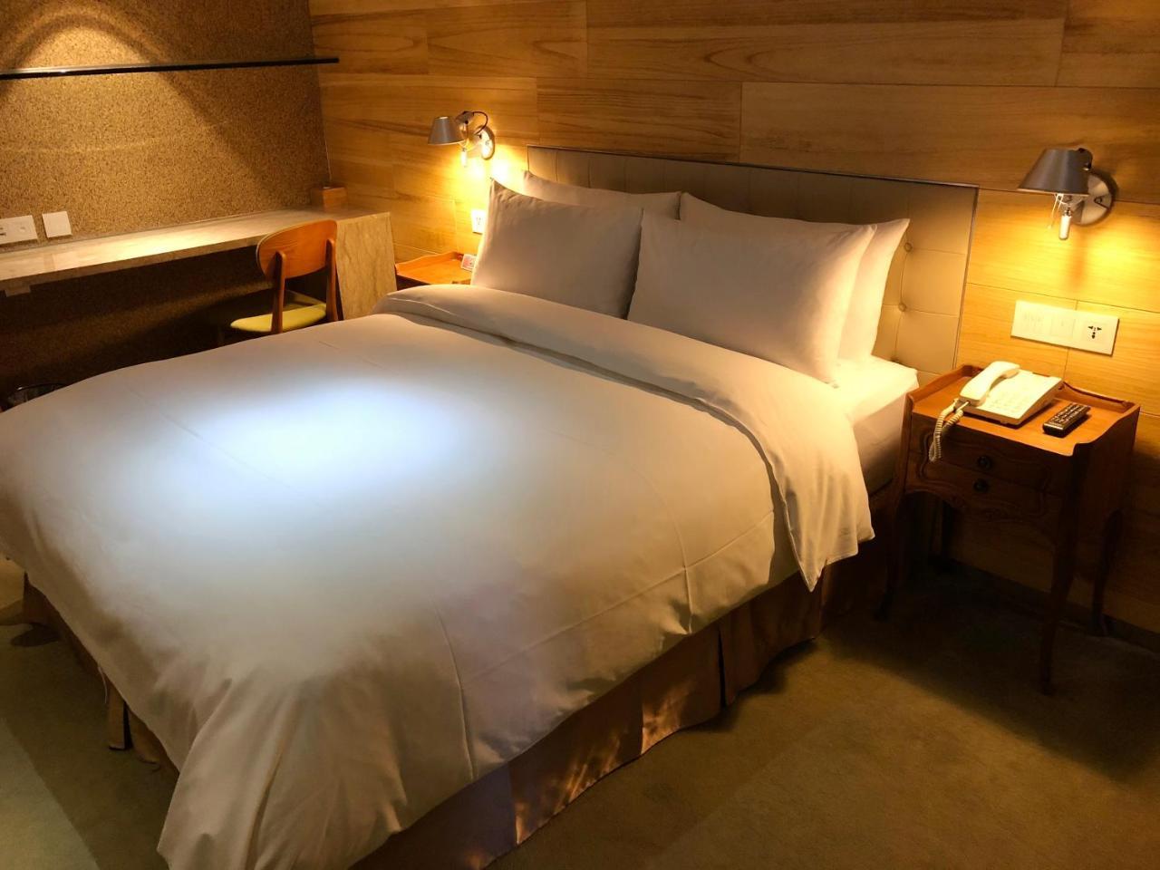 Inhouse Hotel Taichung Eksteriør billede