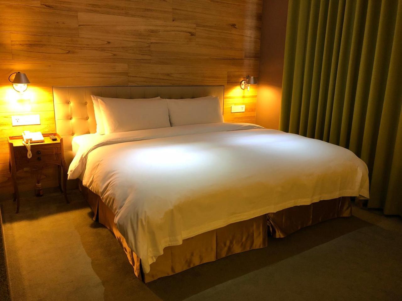 Inhouse Hotel Taichung Eksteriør billede